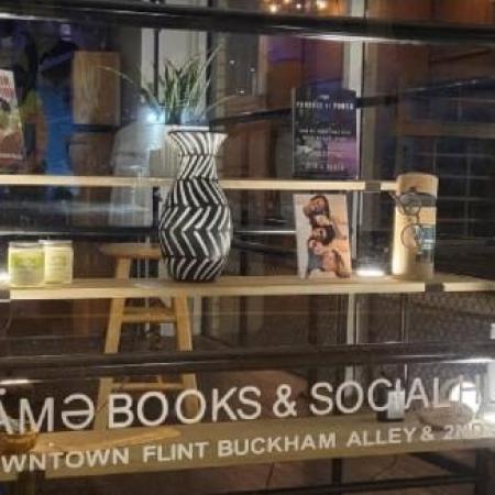 store image